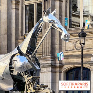 ZEUS, cheval métallique de la cérémonie d'ouverture des JO de Paris 2024 à l'Hôtel de Ville