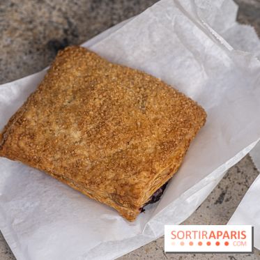 Julo Pâtisserie -  chausson aux myrtilles