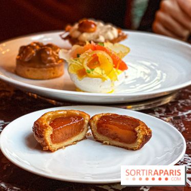 L'élégant Tea Time du Saint James Paris, à savourer dans l'écrin feutré de sa bibliothèque - image00084