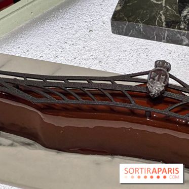 La Bûche de Noël 2024 du Royal Monceau Raffles Paris par Yazid Ichemrahen et Alexandre Favre - image00002