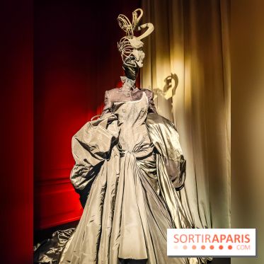 Stephen Jones, chapeaux d'artistes : l'exposition insolite et créative se dévoile au Palais Galliera - IMG20241017103705