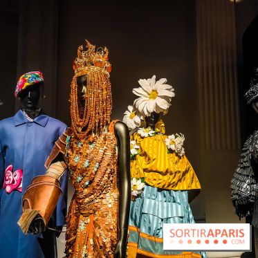 Stephen Jones, chapeaux d'artistes : l'exposition insolite et créative se dévoile au Palais Galliera