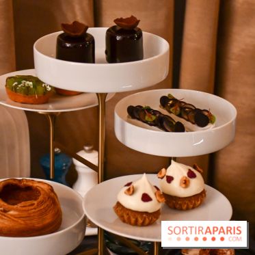 Le Tea Time de l'Hôtel du Prince de Galles à Paris par Hélène Kerloeguen