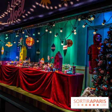 Inauguration des vitrines et décorations de Noël du BHV Marais 2024 avec Léna Mahfouf, Adriana Karembeu et Marc Lavoine -  A7C6167