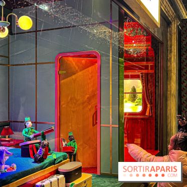 Les vitrines de Noël 2024 du Printemps Haussmann avec Juliette Binoche - image00001