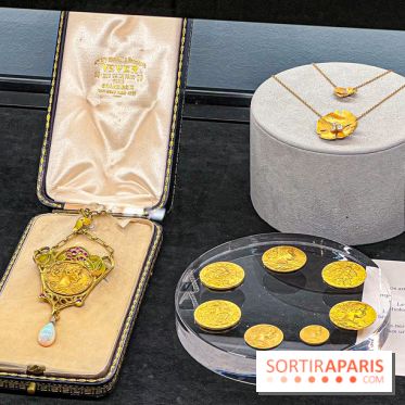 L'exposition gratuite des bijoux de la Maison de Haute-Joaillerie Vever rue de la Paix, à Paris