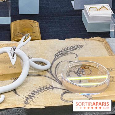 L'exposition gratuite des bijoux de la Maison de Haute-Joaillerie Vever rue de la Paix, à Paris