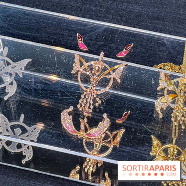 L'exposition gratuite des bijoux de la Maison de Haute-Joaillerie Vever rue de la Paix, à Paris