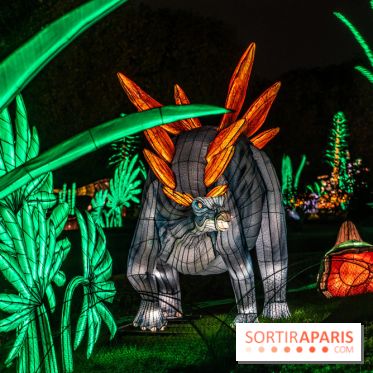 Jurassique en voir d'illumination, le parcours de lumières du jardin d'acclimatation 2024, les photos  -  A7C7065