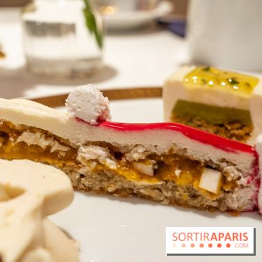 Les Bûches de Noël du Ritz Paris 2024 et les Galettes des Rois 2025 par François Perret - photos -  A7C2556