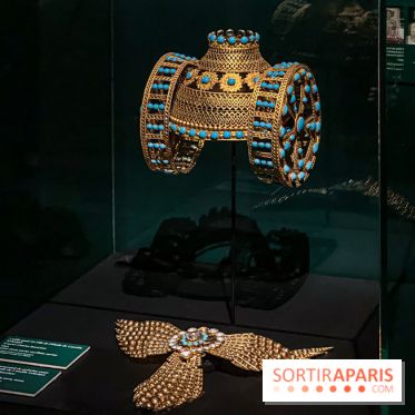 Bijoux de scène de l'Opéra de Paris : l'exposition de parures merveilleuses au Palais Garnier - IMG 2532