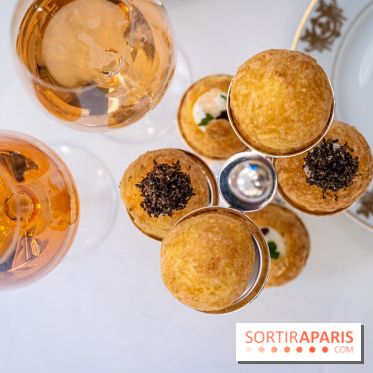 Le tea time Impérial de Noël du Ritz Paris, l'expérience exceptionnelle - les photos -  gougères