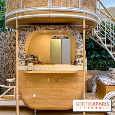 Le café éphémère Dior pour Noël 2024