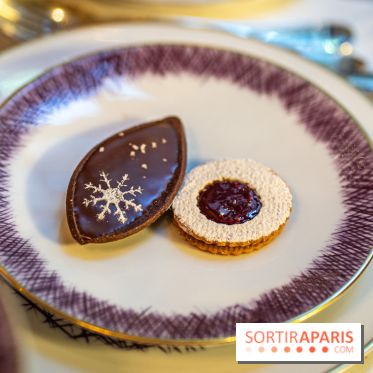 Le tea time de Noël du Crillon 2024 par Matthieu Carlin
