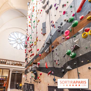 Climbing District Sèvres-Lecourbe, la salle d'escalade dans l'ancienne église Sainte-Rita dans le 15e