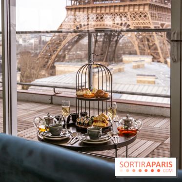 Le tea time éphémère face à la Tour Eiffel au Pullman - A7C02482