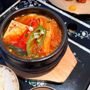 Sam Sun - Ragoût de kimchi et porc épicé