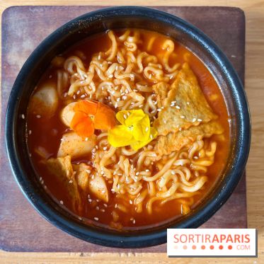 Hanwoo Korean Cafe & Bar - Ramen aux tteokbokki (Rabokki)