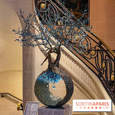 Exposition en plein air des œuvres monumentales d'Andrea Roggi, quartier Faubourg Saint-Honoré - image00004