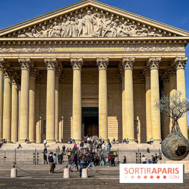 Exposition en plein air des œuvres monumentales d'Andrea Roggi, quartier Faubourg Saint-Honoré - image00013