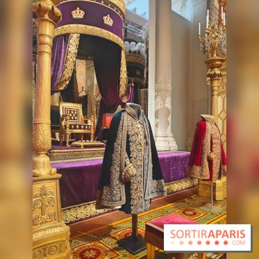 Le Dernier sacre : l'exposition immersive dans les coulisses d'un couronnement au Mobilier national