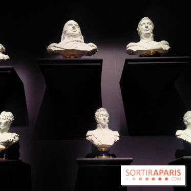 Le Dernier sacre : l'exposition immersive dans les coulisses d'un couronnement au Mobilier national