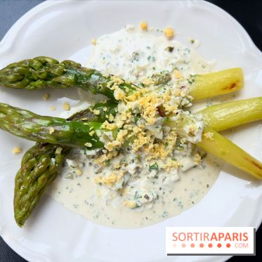 Le Cochon à l'Oreille - Asperges, sauce mimosa