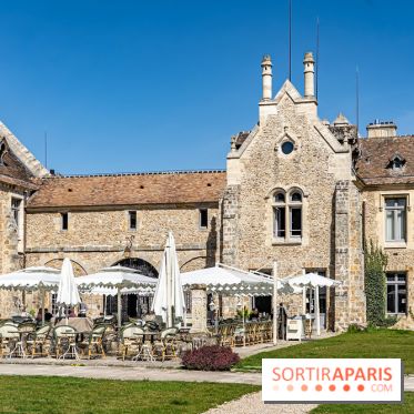 Les Chasses, le restaurant insolite avec une superbe terrasse à l'Abbaye des vaux de Cernay dans les Yvelines