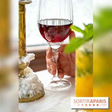 Margaux, le restaurant français typique, face à la Tour Eiffel