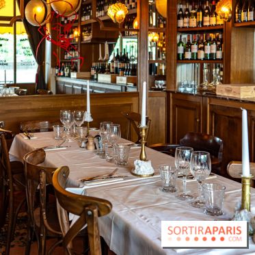 Margaux, le restaurant français typique, face à la Tour Eiffel - A7C09235