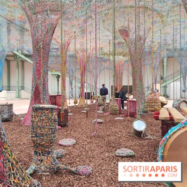 Ernesto Neto tisse une nouvelle installation monumentale gratuite au Grand Palais, nos photos - fotor 1749119839683