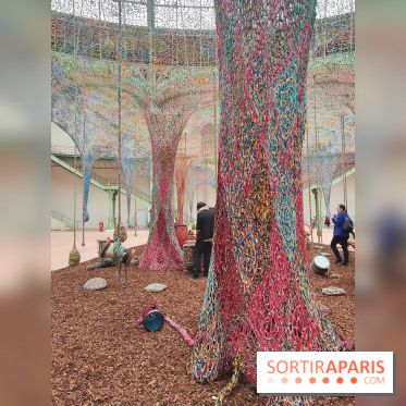 Ernesto Neto tisse une nouvelle installation monumentale gratuite au Grand Palais, nos photos
