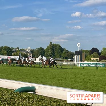 Jeuxdi by Longchamp - course hippique