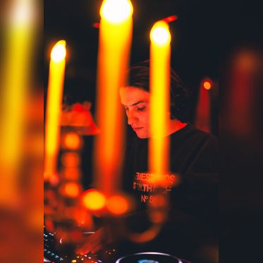 Nocturna au Medusarium De Paris : Une soirée house dans une boîte insolite de Paris - A7300032 Enhanced NR