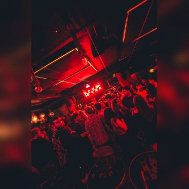 Nocturna au Medusarium De Paris : Une soirée house dans une boîte insolite de Paris - A7300174 Enhanced NR