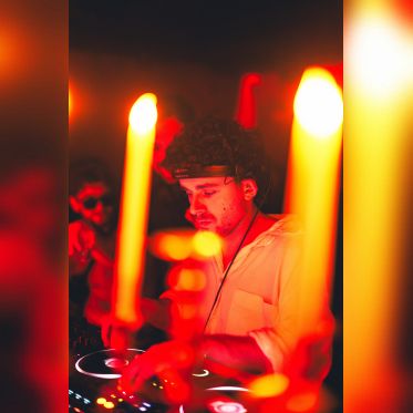 Nocturna au Medusarium De Paris : Une soirée house dans une boîte insolite de Paris - A7300221 Enhanced NR