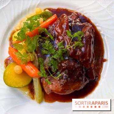 Patio terrasse La Réserve Paris - Agneau confit