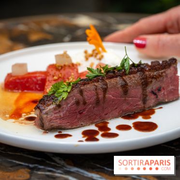 Maison Delano restaurant et terrasse cachée Paris 8e - magret de canard et pastèque grillé