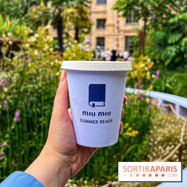 Miu Miu Summer Reads : la maison italienne ouvre un pop up et distribue des livres gratuits à Paris