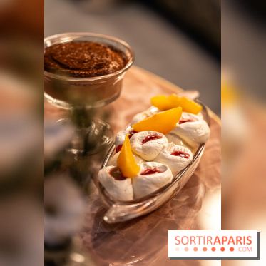 Frivole, restaurant festif, bar et terrasse cachée à Paris, les photos