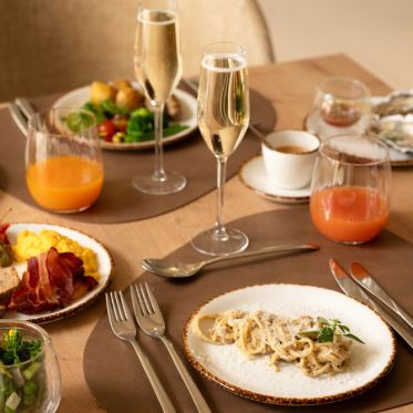 Brunch du Paris Marriott Champs Elysées Hotel - MH PARDT Brunch Champagne