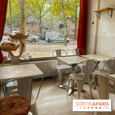 Chat-Rivari Café