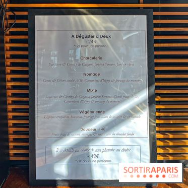 Bar du OFF Paris Seine - 18D7DDA8 30B3 40BC 9D9A 3D234A88CD9E