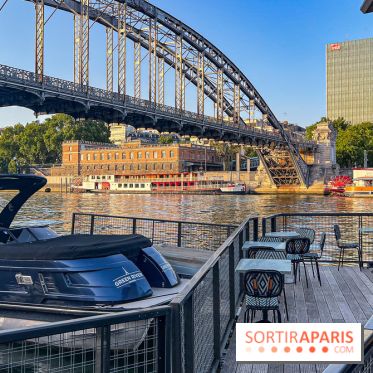 Bar du OFF Paris Seine - 35286E2B 72FD 4E4D BE0E 7C5687AEC6FC