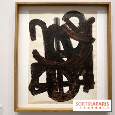 Pierre Soulages : nos photos de son exposition et de ses peintures sur papier à voir au Musée du Luxembourg
