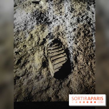 Destination Lune : un voyage immersif dans les étoiles à l'Atelier des Lumières - photos - fotor 1758652634801