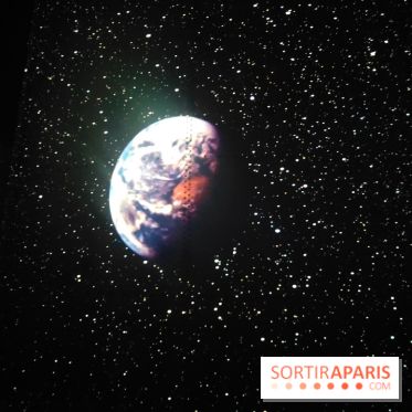 Destination Lune : un voyage immersif dans les étoiles à l'Atelier des Lumières - photos - fotor 1758652424593