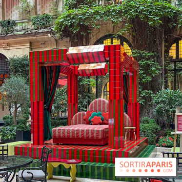 Plaza Athénée : une installation design XXL gratuite signée Uchronia exposée dans la cour du palace - 2