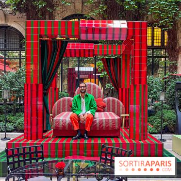 Plaza Athénée : une installation design XXL gratuite signée Uchronia exposée dans la cour du palace - 2