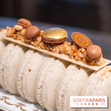 Les bûches et créations de Noël et fêtes de Ladurée 2025